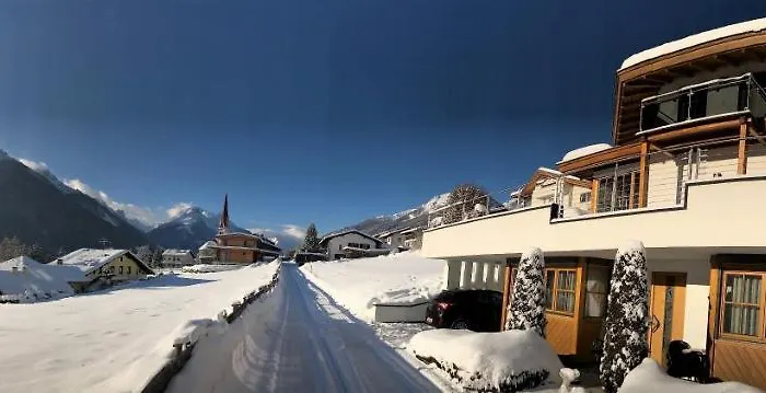 Haus Nikola